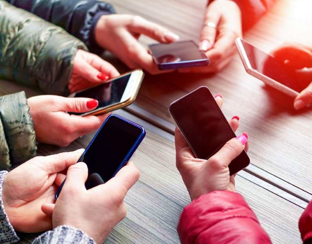use of smartphones today