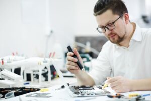 Safety Guidelines and Instructions For Cell Phone Repair