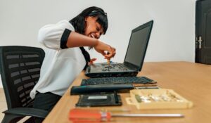 laptop and compuyter repairing tools