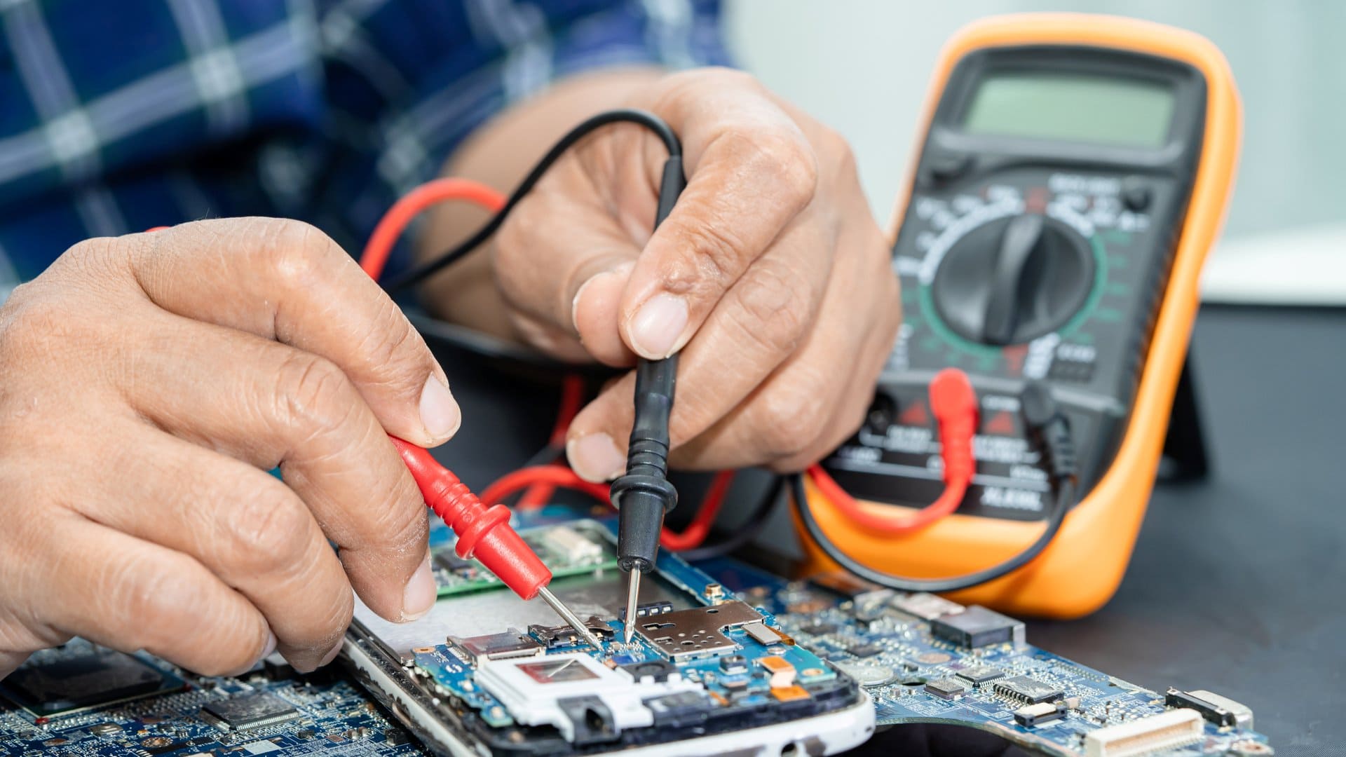 7 Common Mobile Phone Repair Scams in India and How to Avoid Them